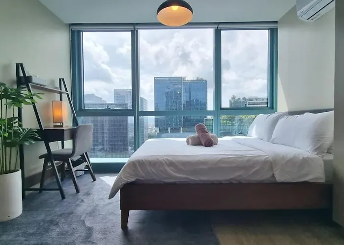 Calming 1-br Fast Wifi Uptown Bgc Stunning Views Apartamento Manila