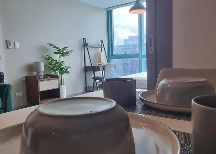 Calming 1-br Fast Wifi Uptown Bgc Stunning Views Apartamento Manila