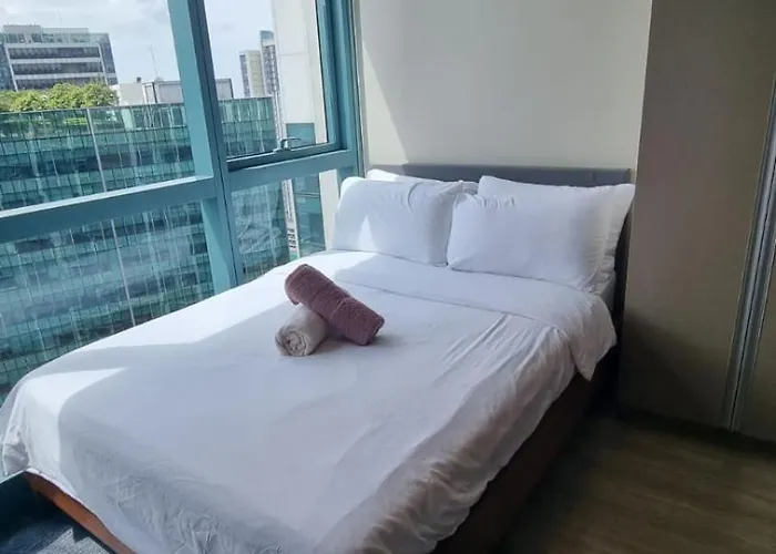 Calming 1-br Fast Wifi Uptown Bgc Stunning Views Apartamento
