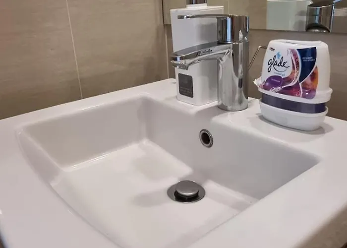 Calming 1-br Fast Wifi Uptown Bgc Stunning Views Apartamento Manila